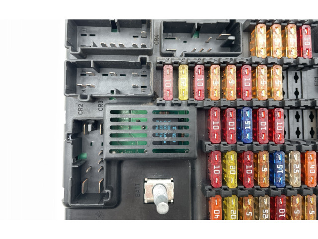 Блок предохранителей 2W9314A073CE, 2W9314A073CE Jaguar XJ X350