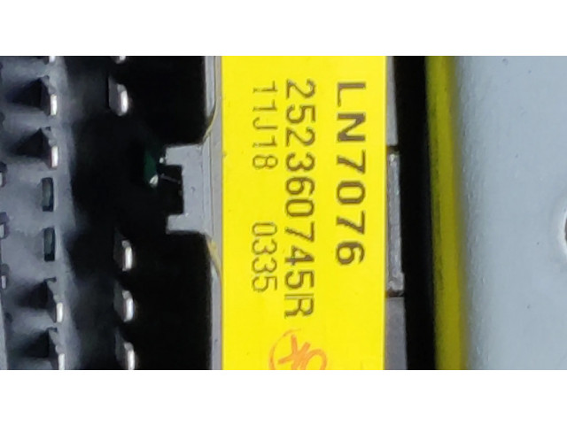 Блок предохранителей 252360745R   Renault Koleos I    