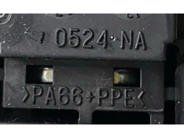 Блок предохранителей 0524NA, 3746NA Mitsubishi Outlander