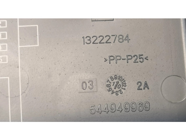 Блок предохранителей 13275884, MJ Opel Insignia A