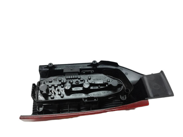 Задний фонарь левый 7H0945257A Volkswagen Transporter - Caravelle T5 2003-2015 года