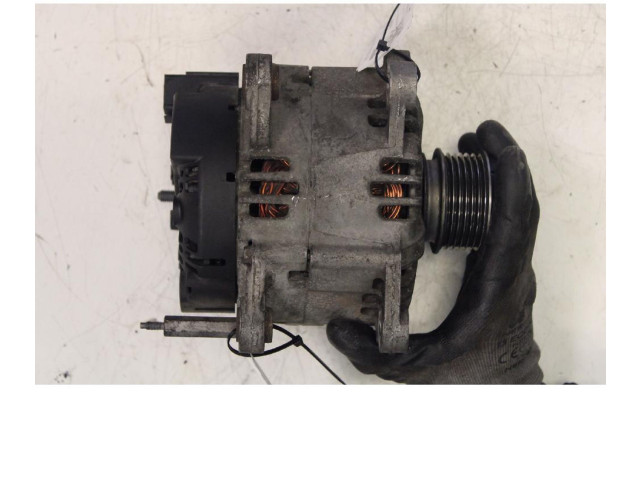 Генератор 03L903023F Volkswagen Golf Plus