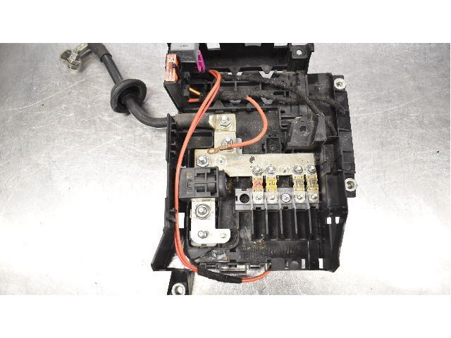 Pojistková skříňka Audi Q7 4M 2007