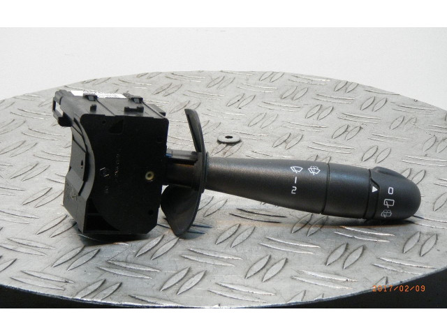 Переключатель дворников 8200792586 Dacia Sandero