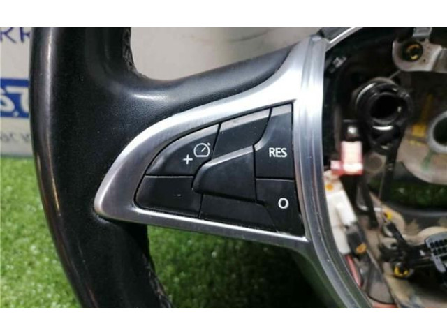 Руль Dacia Duster II 2017 - 2024 года 484000770R, 484000770R