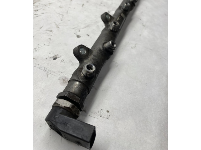 Vstřikovací lišta 7795514   BMW 5 E60 E61     