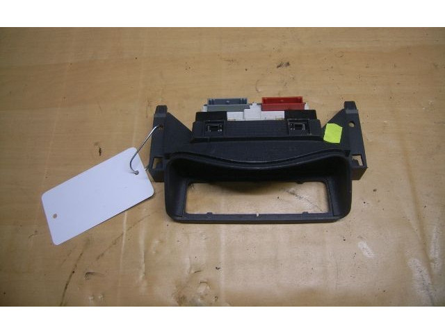 Дисплей 8200028364A Renault Clio II