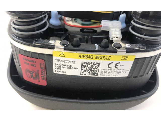 Подушка безопасности водителя 32384652, 32384652 Volvo XC40