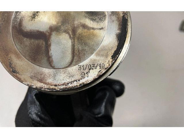 Píst 02606LJ1, WU3 Audi A3 S3 8V