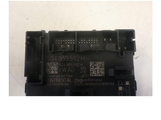 Блок управления 5Q4959592H Skoda Octavia Mk4