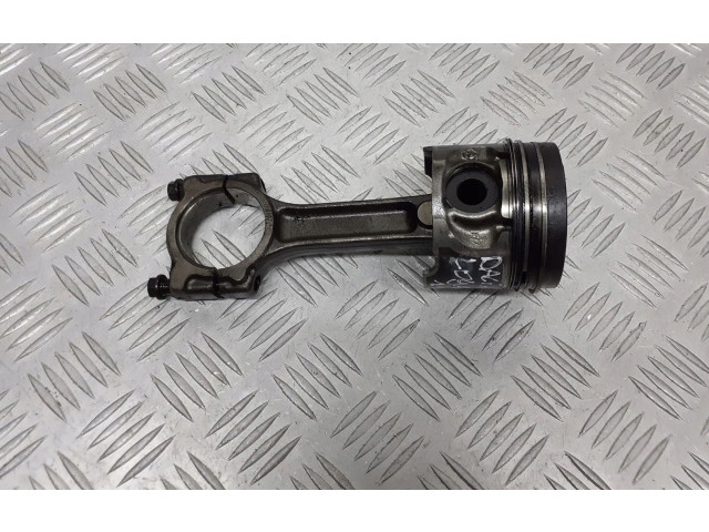 Поршень с шатуном Dacia Logan I