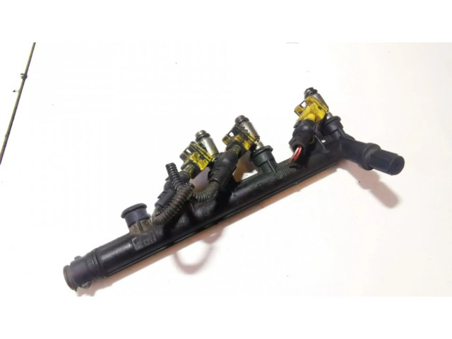 Vstřikovací lišta b6713219018301 Fiat Punto (188) pro benzínový motor 1.2