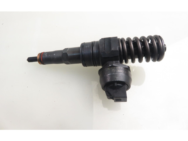 Vstřikovač 0414720215, 038130073AG Volkswagen Caddy BJB