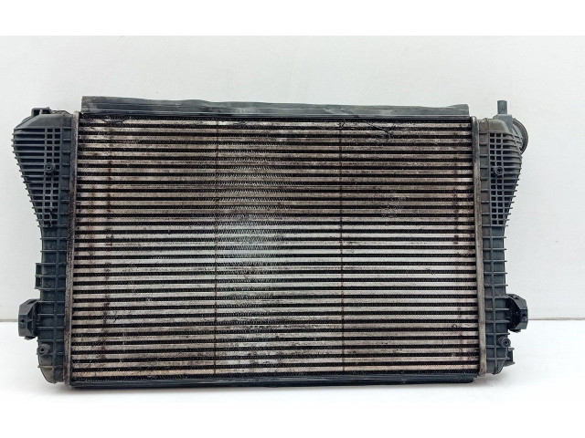Интеркулер 1K0145803L Volkswagen Golf VI