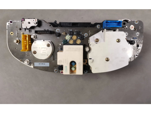 Панель приборов 893919033DF, 894919059 Audi 80 90 B3