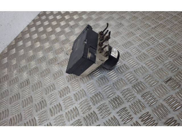 Блок АБС P08619975, 325711 Volvo V70 2000 - 2004 года