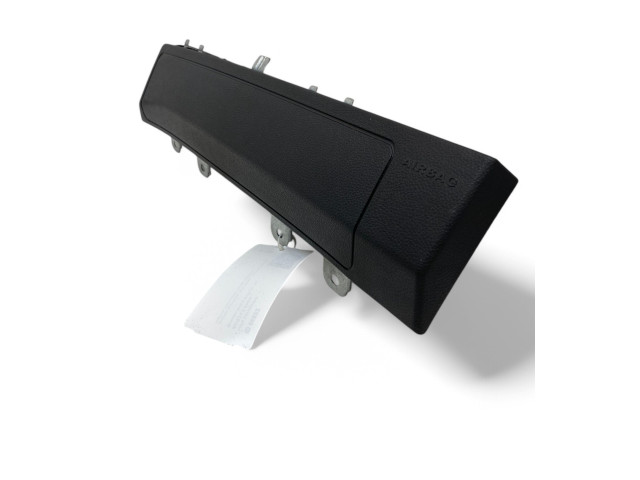 Подушка безопасности для колен A1768600402   Mercedes-Benz GLA W156