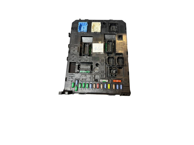 Блок предохранителей 967847718001   Citroen C5    