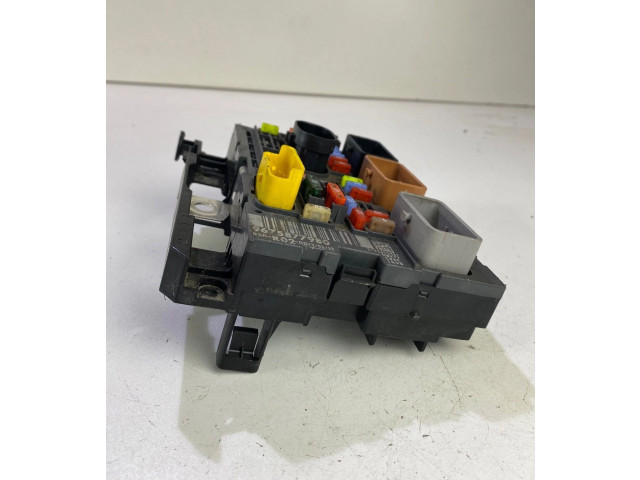 Блок предохранителей 9675877980, R02 Citroen C5