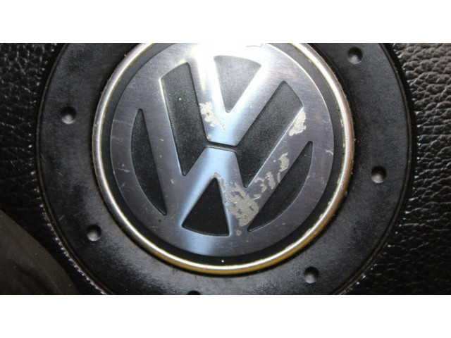 Подушка безопасности водителя Volkswagen Touran I
