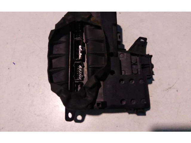 Блок предохранителей    Honda Accord    