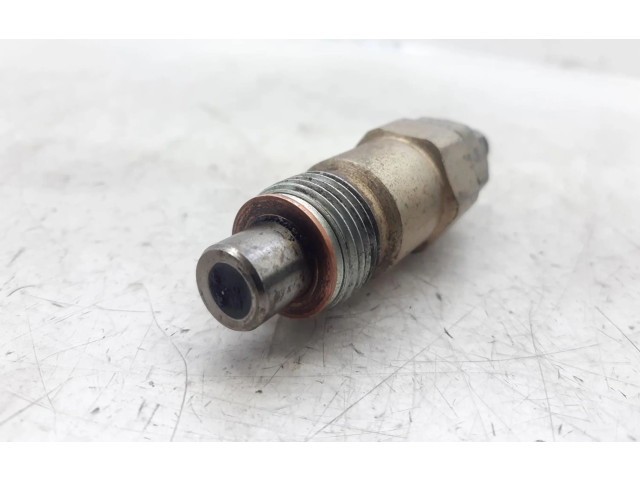 Vstřikovač 710681 Nissan Patrol 160