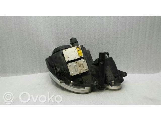 Передняя фара  