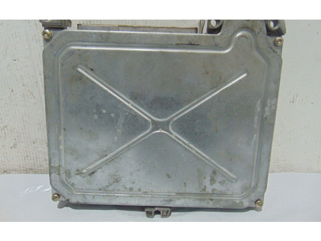 Блок управления двигателя 7700868735   Renault Clio I