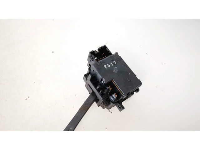 Ручка стеклоочистителей Nissan Navara D22