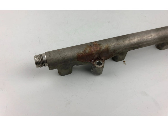 Топливная рампа 05E133320B Volkswagen Golf VIII