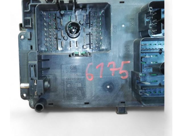   Pojistková skříňka 13222782, 13222782   Chevrolet Cruze 