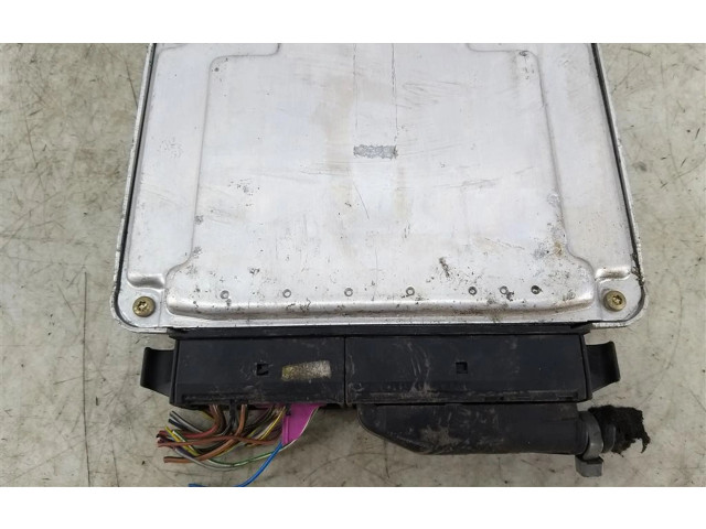 Блок управления двигателя 038906012CL Skoda Octavia Mk1 (1U)