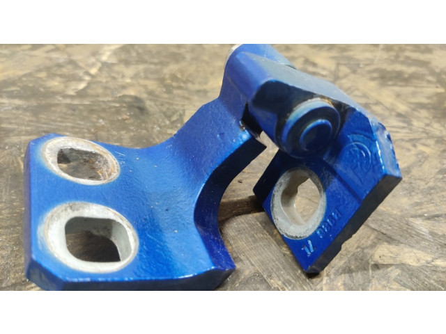 Передняя верхняя петля