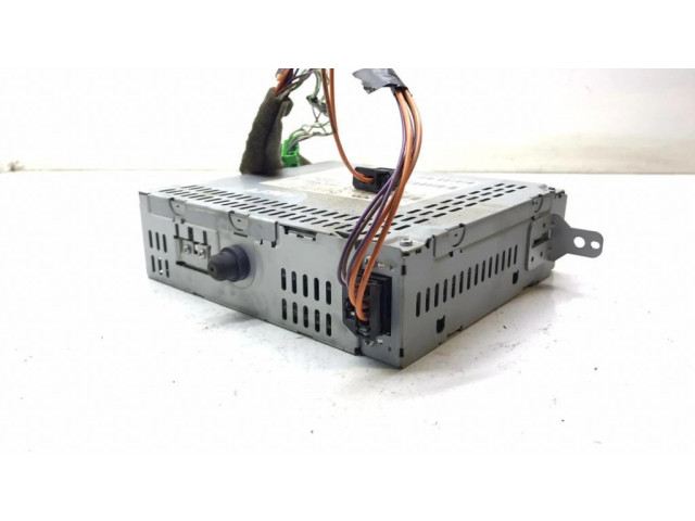 Радио/ проигрыватель CD/DVD / навигация