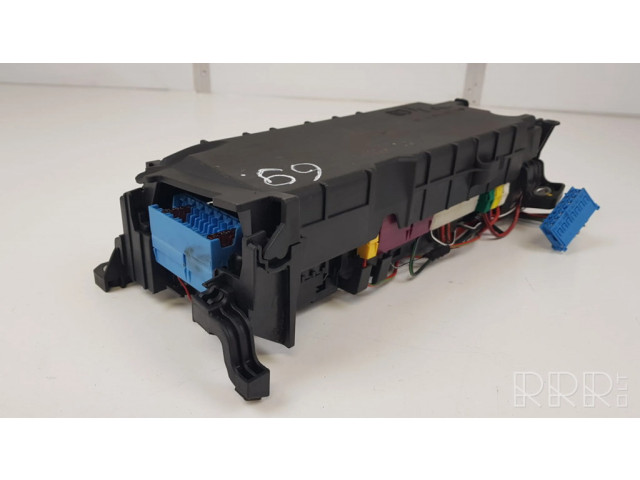 Pojistková skříňka A2465400140 Mercedes-Benz GLA W156 2015