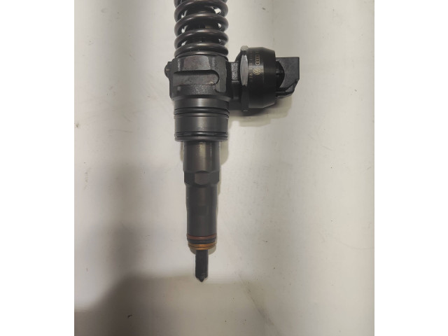 Vstřikovač 038130073BN, 038130073BL Volkswagen Caddy BLS