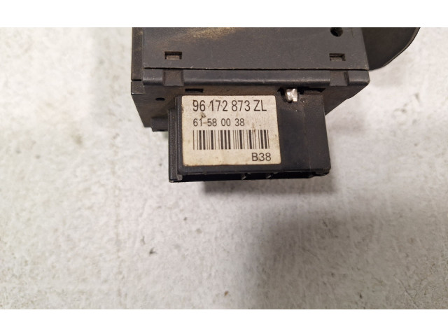 Ручка стеклоочистителей 61580038, 96172873ZL Citroen Xsara Picasso