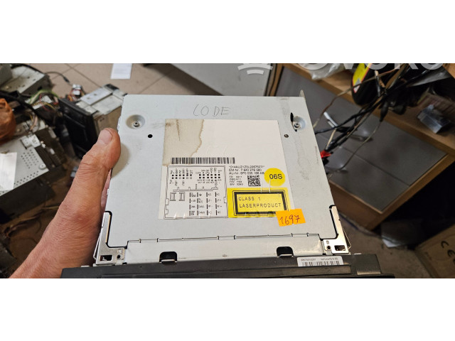 Турбина Радио/ проигрыватель CD/DVD / навигация Audi A3 S3 8P  8P0035186AB, 7640276380         