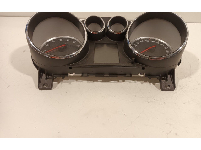 Přístrojová deska Opel Zafira C 2013 769166750U