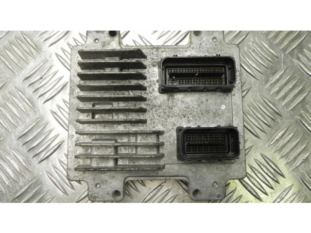 Блок управления 12657461, E984 Vauxhall Corsa E
