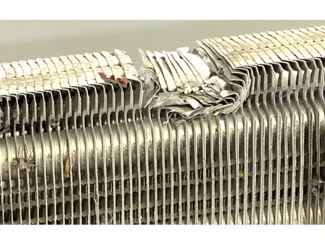 Радиатор охлаждающей жидкости 8MK376888   Audi A3 S3 8L    