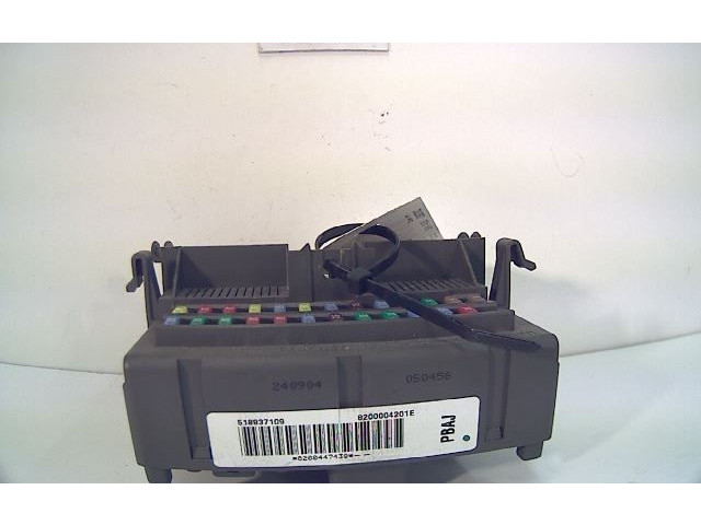 Pojistková skříňka 8200004201E Renault Espace - Grand espace IV 2005