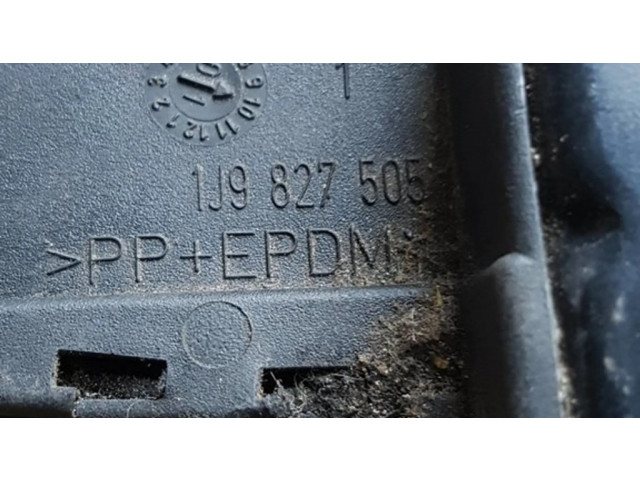 Замок задней крышки