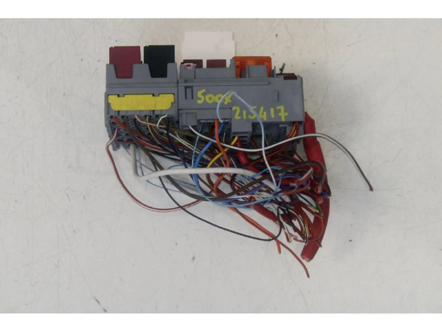 Pojistková skříňka Fiat 500X 2014