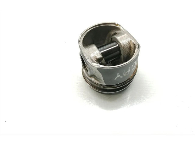  Поршень    Volkswagen Golf VI  