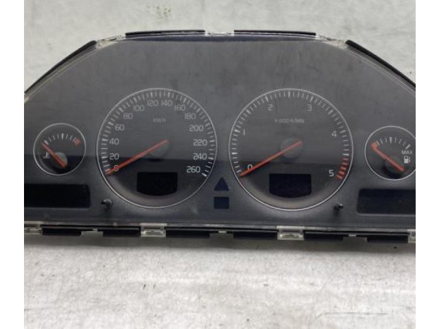 Панель приборов    Volvo V70       