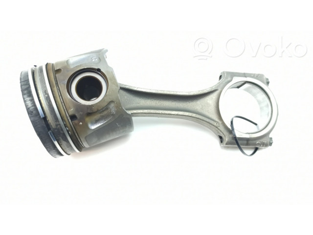  Поршень с шатуном 10dz88 9812819780, 12F4I02668  Land Rover Evoque I для дизельного двигателя 2.2