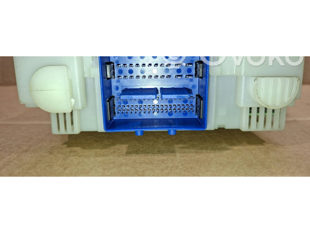 Блок предохранителей 7G9T14C256GA, 3659AF01125TP   Volvo S80    