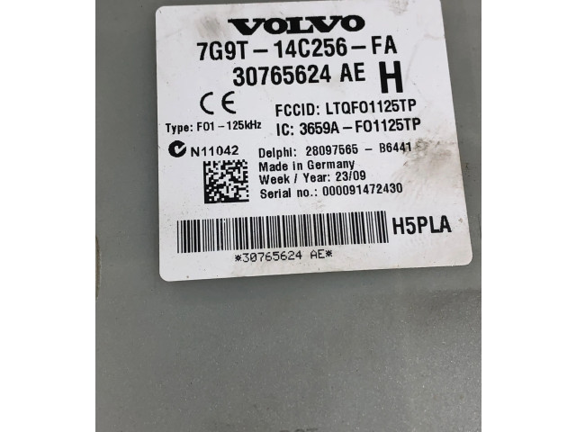 Блок предохранителей 30765624AE, 7G9T14C256FA   Volvo V70    