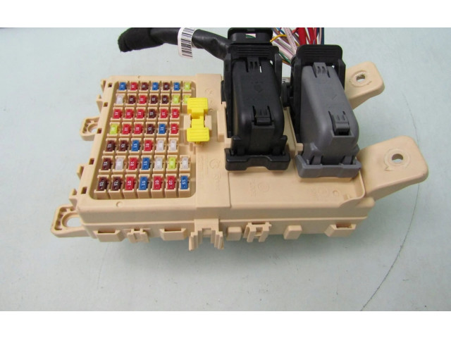 Блок предохранителей 91950H8570 KIA Rio